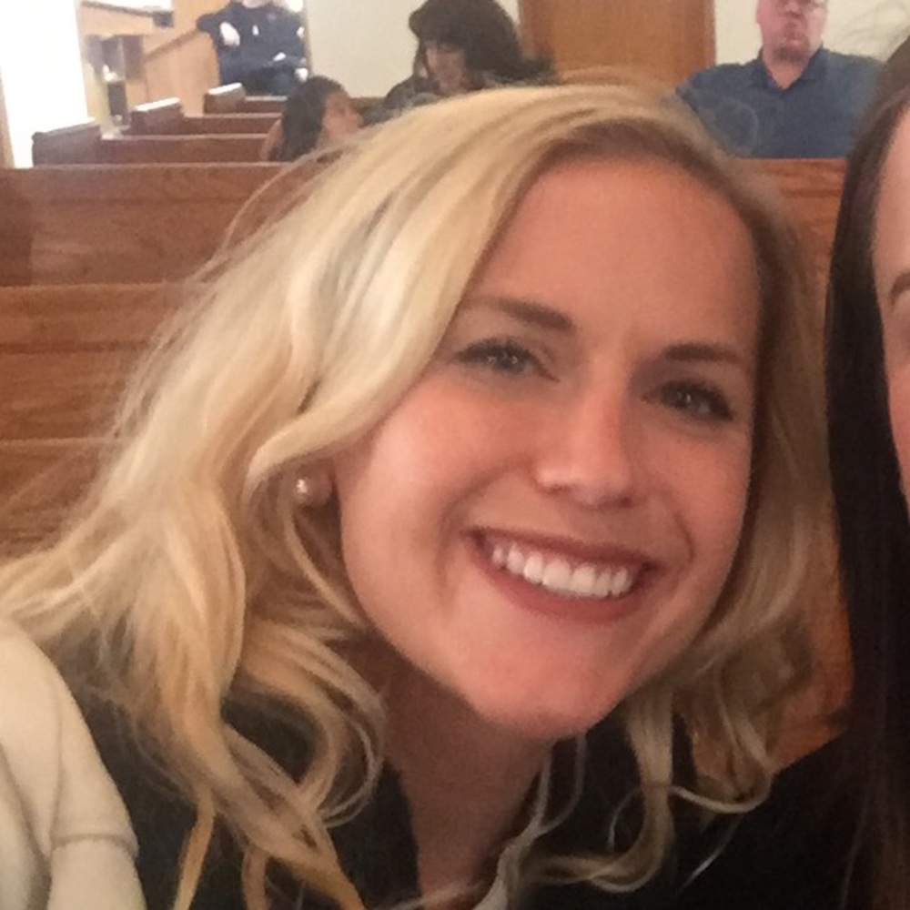 Meet your Posher, Courtney